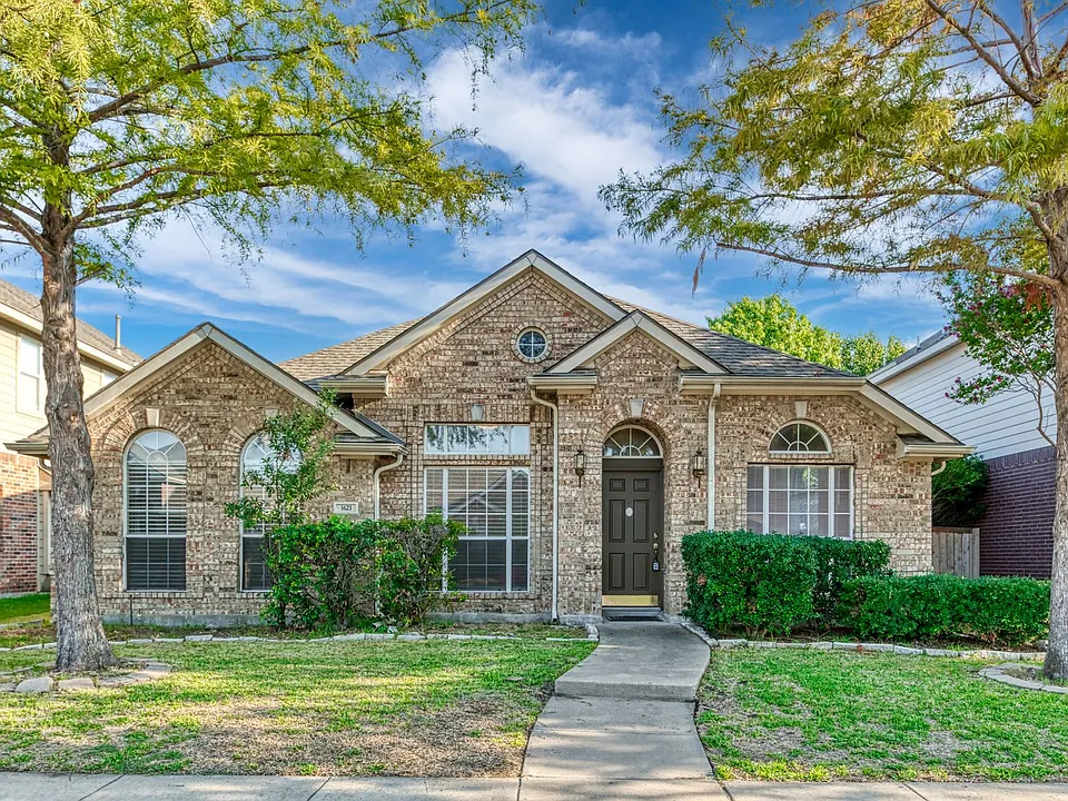 1621 Oak Brook Ln