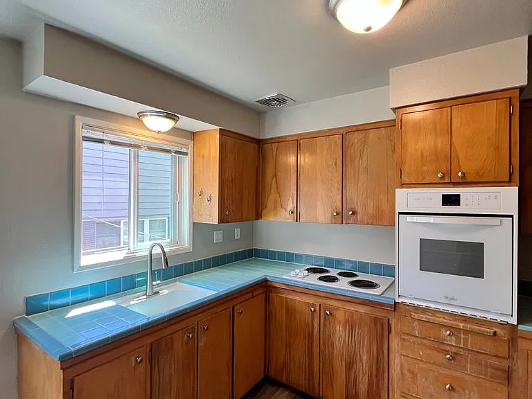 The Rivercrest Apartments by Star Metro — Photo 6