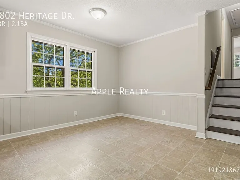 4802 Heritage Dr — Photo 4