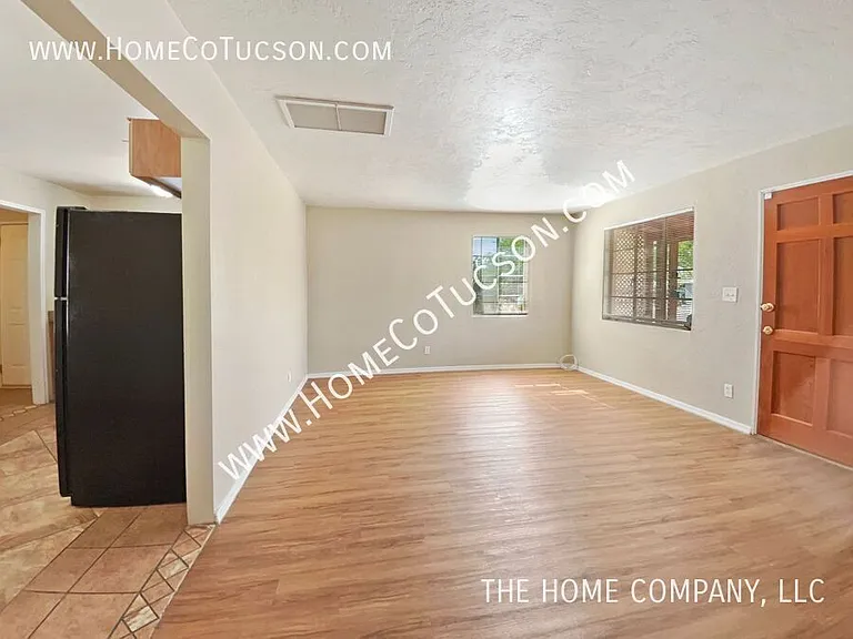 5452 E Linden St — Photo 10