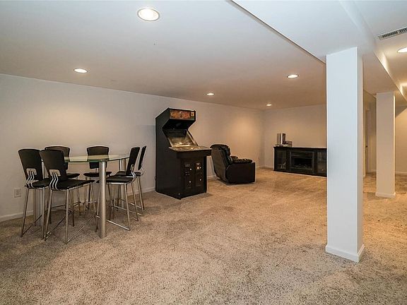 Finished LL with Bath and Sleeping Area and large walk in closet or storage area
