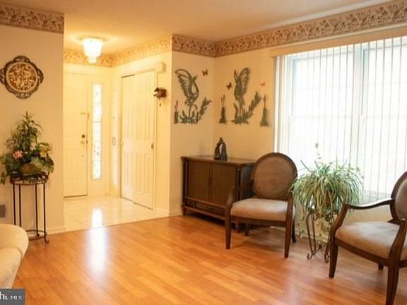2nd image of 292 Waxwing Dr