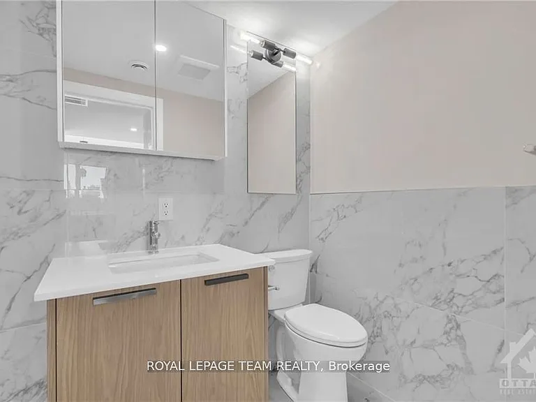 58 Florence St #4 — Photo 15