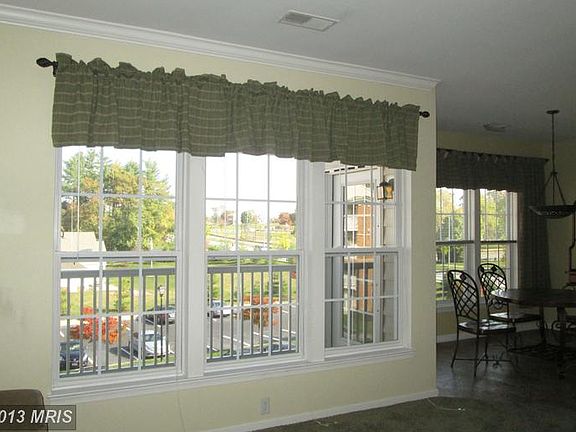 4th image of 2607 Clarion Ct APT 301