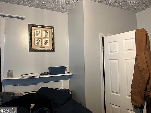 4th image of 432 W Franklin St