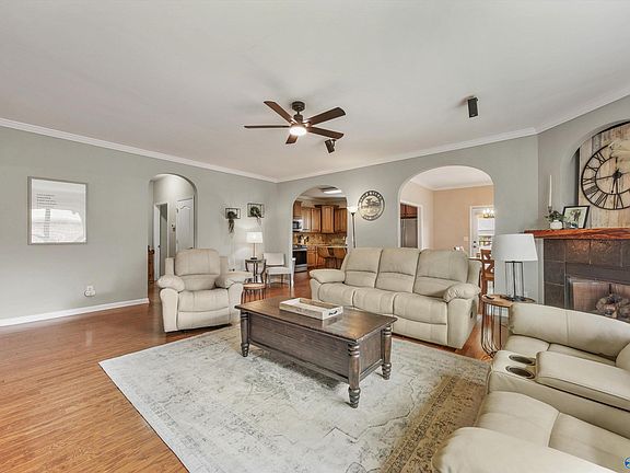 3rd image of 14392 Birkdale Cir