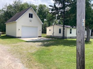 7862 Mullett Lake Rd, Cheboygan, MI 49721