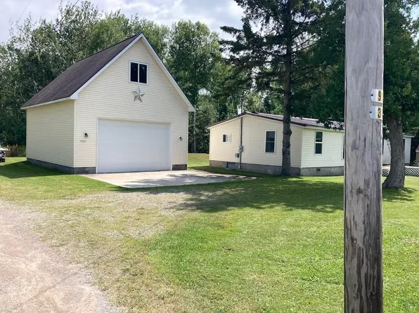 7862 Mullett Lake Rd, Cheboygan, MI 49721