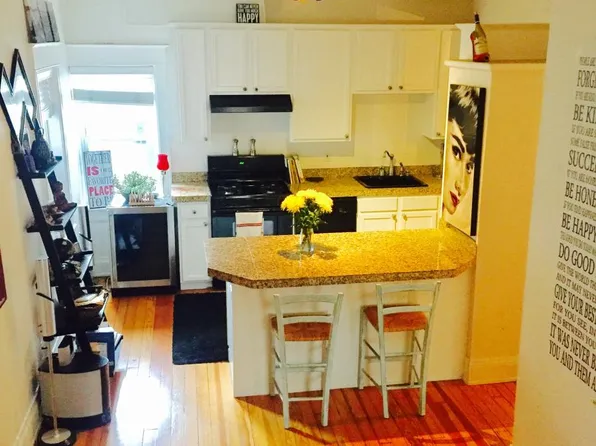 1362 Marion St APT 1, Denver, CO 80218