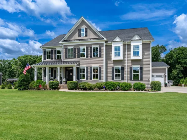 74 Modesto Ln, Simpsonville, SC 29681