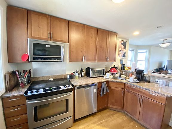 2nd image of 1 Terrace St APT A6