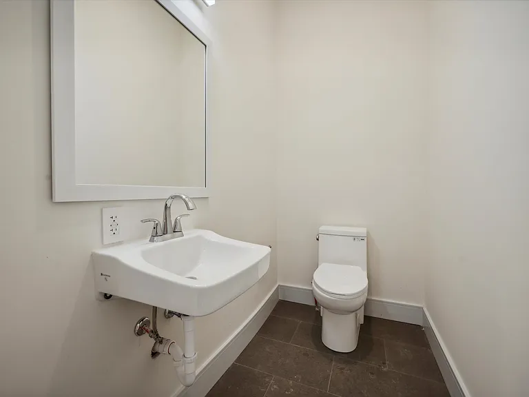 1221 E Fletcher St #108A — Photo 2