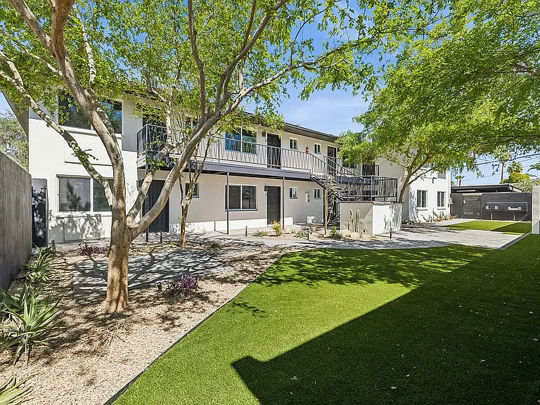 The Courtyard At Mill — Photo 6