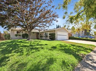 902 Cottonwood Dr, Cupertino, CA