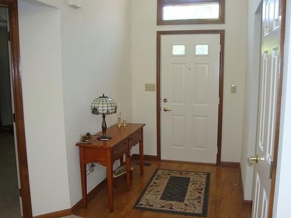 2nd image of 4395 Woodbank Dr
