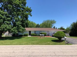 12110 Price Rd, Hebron, IL 60034