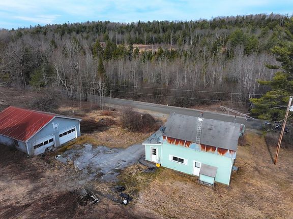 4th image of 227 Osgood Hill Road