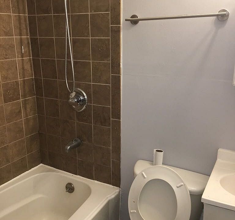 2nd image of 6903 Reisterstown Rd Floor 1