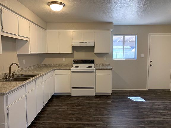 5th image of 3443 E Everett Dr