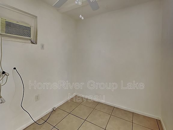 4th image of 2460 Palisades Dr Unit 5