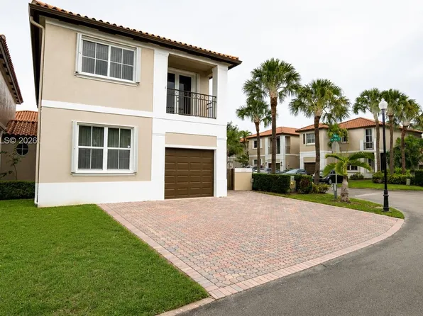 14372 NW 83rd Ave, Miami Lakes, FL 33016