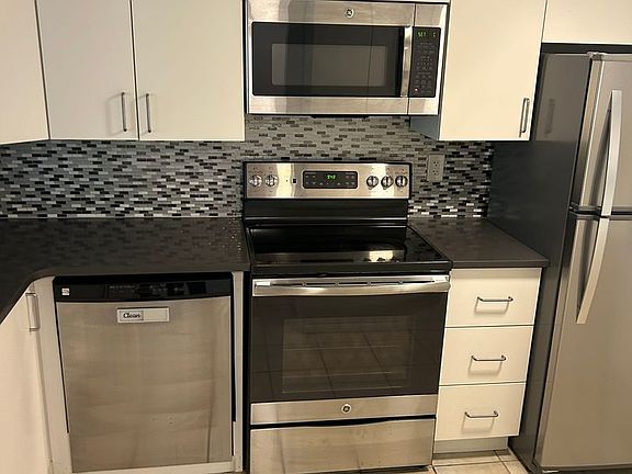 3rd image of 1137 King Arthur Ct APT 510
