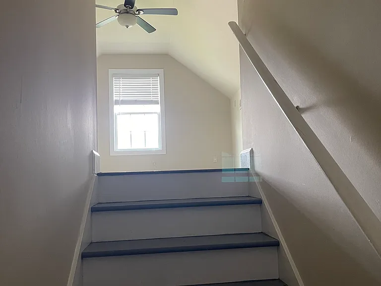 117 Grand Ct N — Photo 10