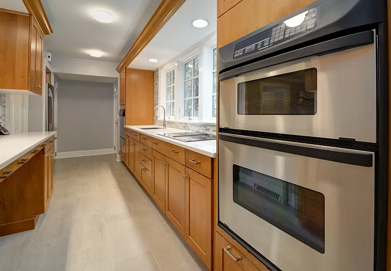 52 Hobart Ave — Photo 8