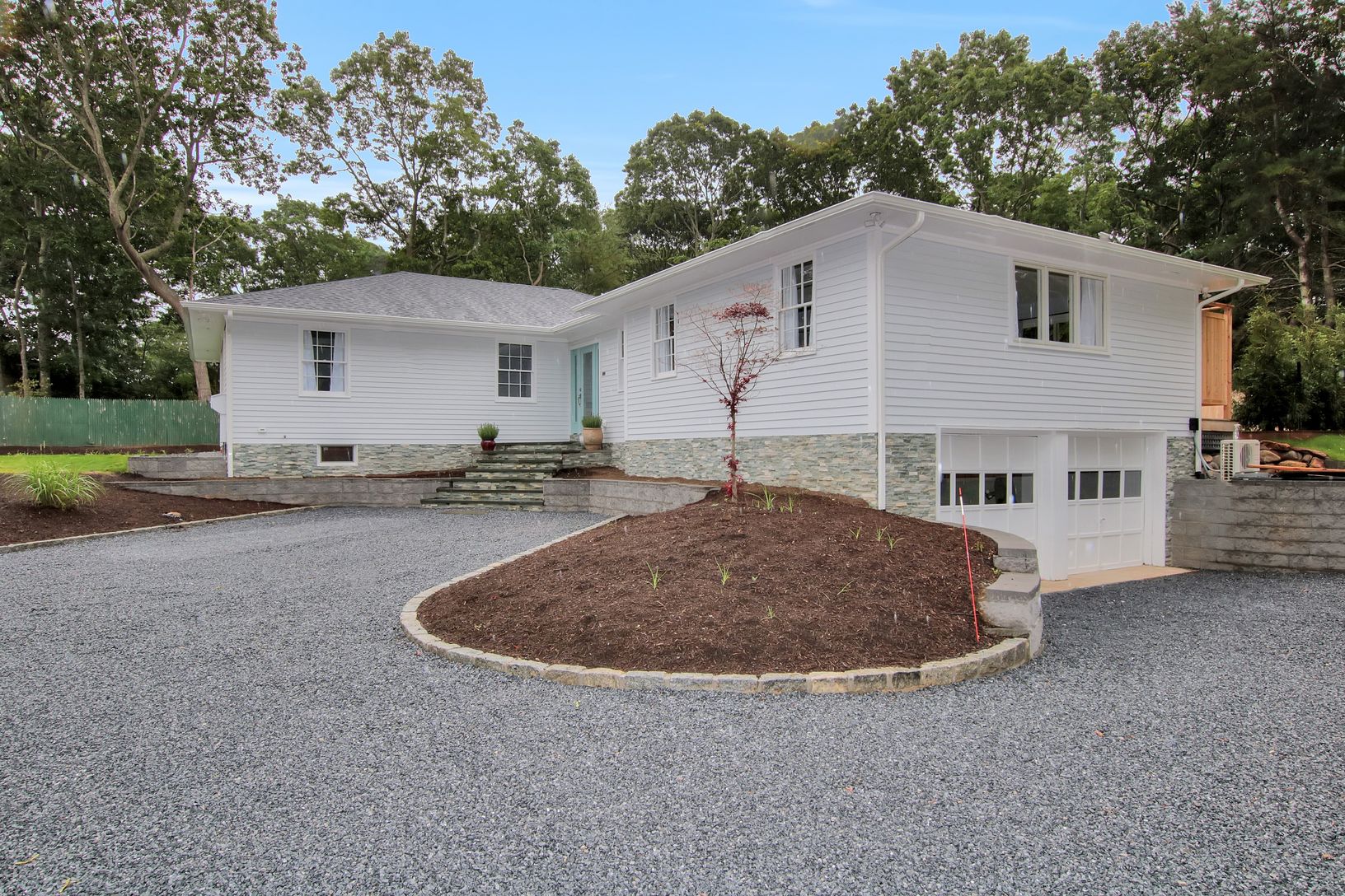  Completely Renovated in 2020Private