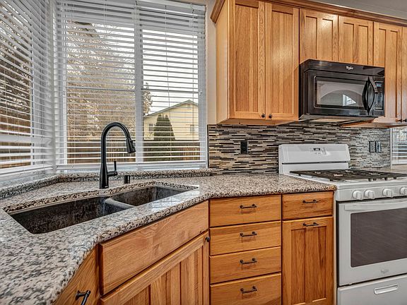 5th image of 3526 Herons Cir