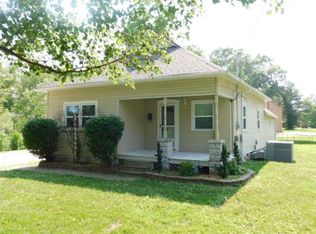 204 S Cherokee St, Frontenac, KS 66763