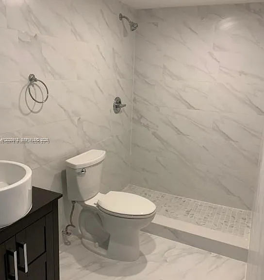 6175 NW 186th St #305 — Photo 3