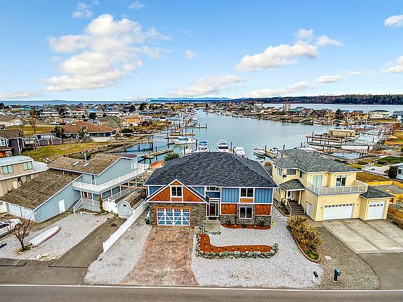 2nd image of 3985 Saltspring Dr