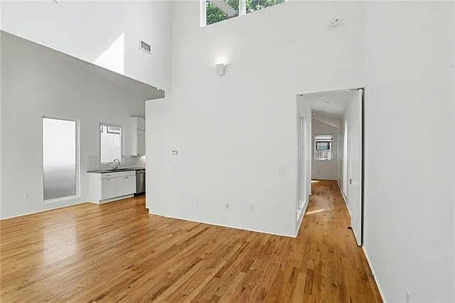 7510 Zimpel St — Photo 3