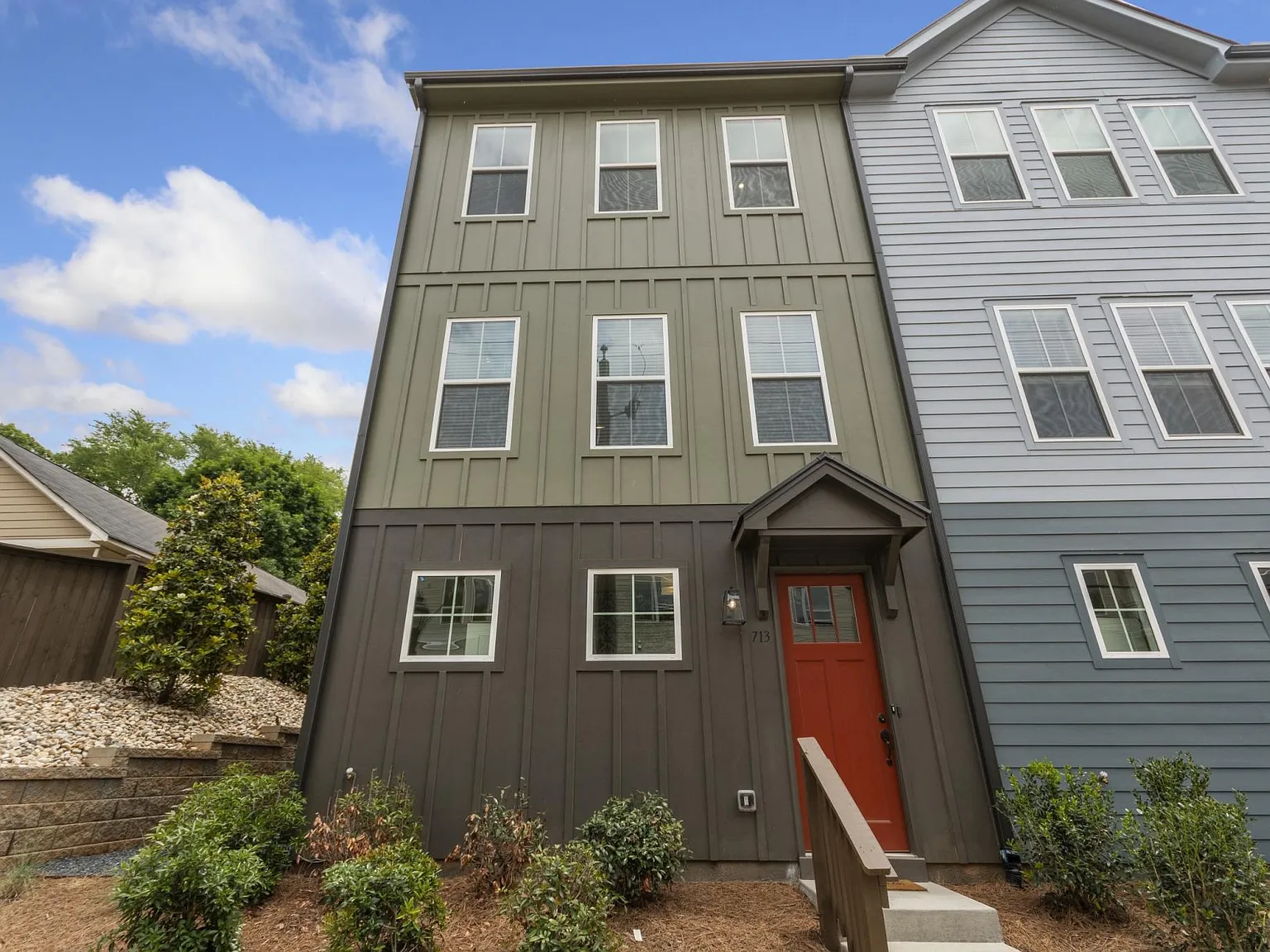 713 Agape Pl SE — Photo 3