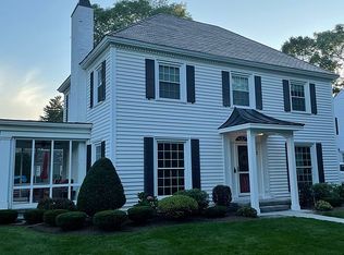 2 Roosevelt Ave, Glens Falls, NY 12801