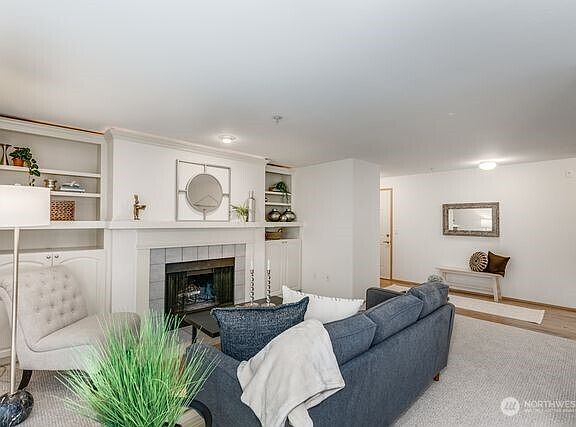 5th image of 23315 Cedar Way #M101