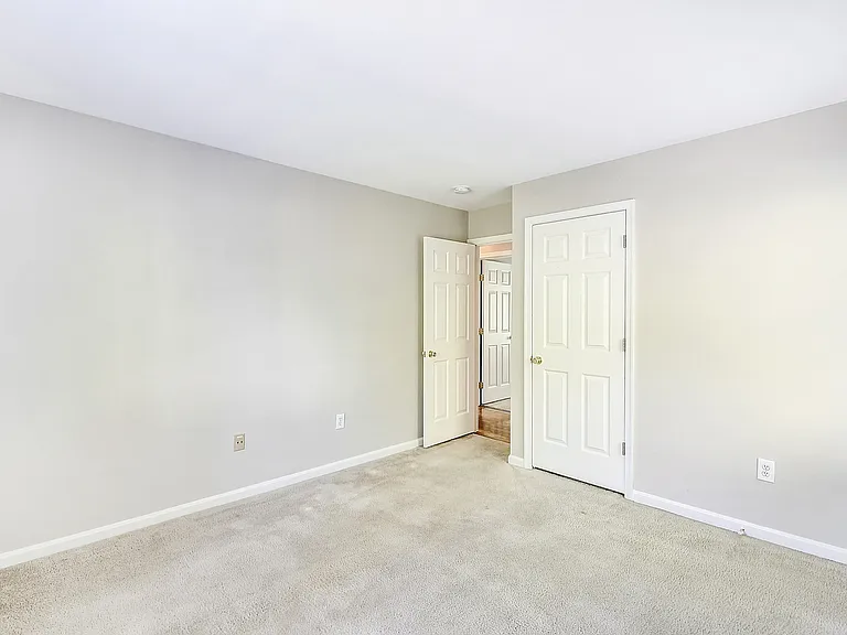 102 W Deer Park Rd — Photo 38