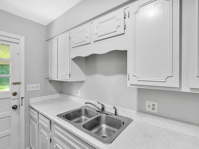 29102 Hufford Rd #B — Photo 33