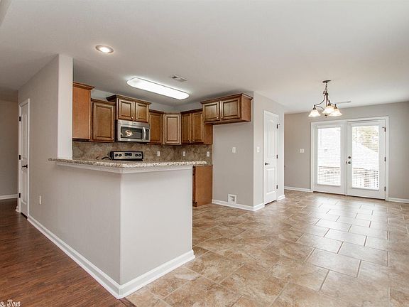 4th image of 3343 Moss Creek Dr