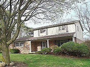 31086 Oak Valley Dr, Farmington Hills, MI 48331