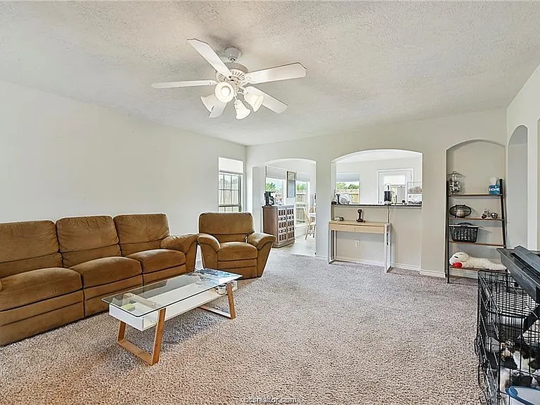 4001 Southern Trace Ct — Photo 7