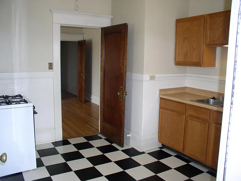 4 Boulder Crescent St #6 — Photo 8