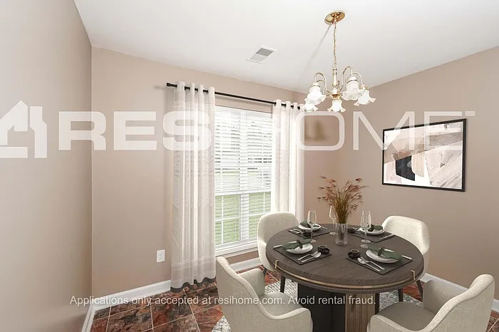 1041 Georgetown Ln — Photo 4