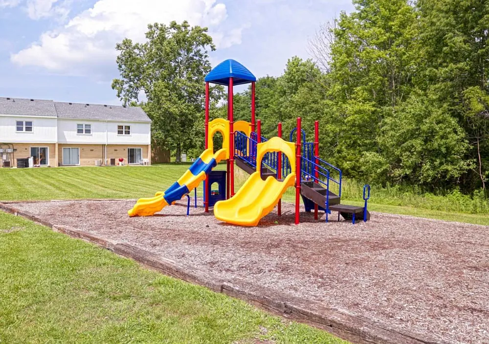 Dillsboro Townhomes — Photo 2