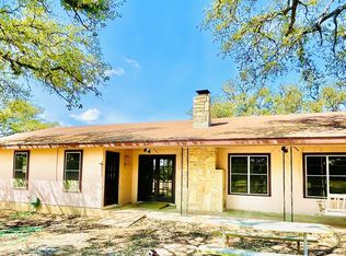 111 Quail Run Dr, Mountain Home, TX 78058