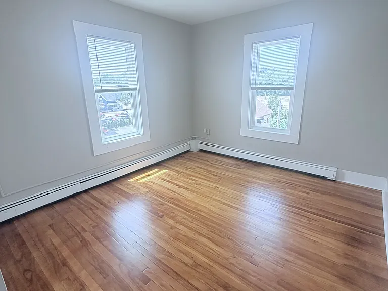 38 Birch St #5 — Photo 9