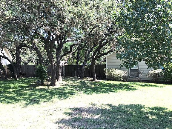 5th image of 500 Chandler Branch Dr