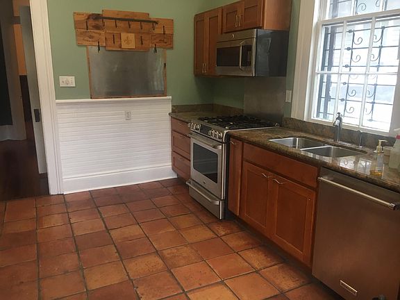 5th image of 1407 Louisiana Ave #A