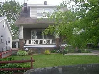 10225 Loretta Ave photo 1